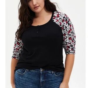 🆕 Mickey and Minnie Baseball Henley from Torrid